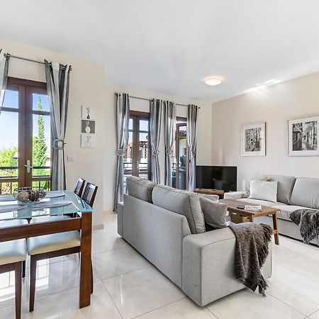 קוקליה 2 Bedroom Apartment Assia With Communal Pool, Aphrodite Hills Resort מראה חיצוני תמונה