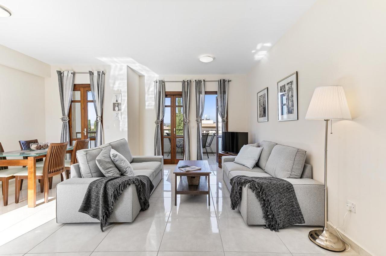 קוקליה 2 Bedroom Apartment Assia With Communal Pool, Aphrodite Hills Resort מראה חיצוני תמונה