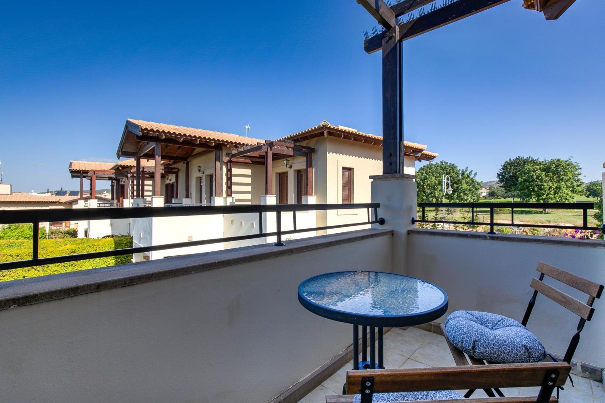 קוקליה 2 Bedroom Apartment Assia With Communal Pool, Aphrodite Hills Resort מראה חיצוני תמונה
